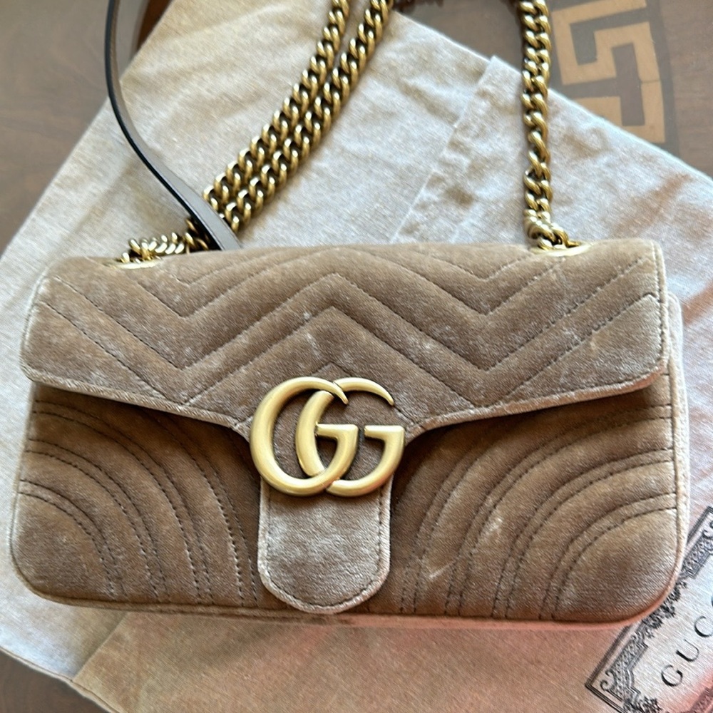 It’s almost brand new Gucci crossbody GG Marmont flap matelasse velvet